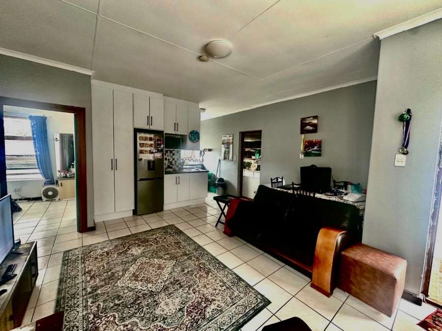 2 Bedroom Property for Sale in Denneoord Western Cape